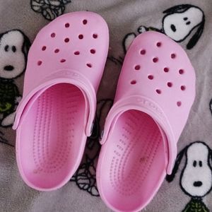 pink crocs